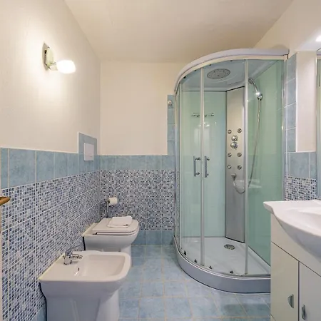 Vakantiehuis Casa Leda Near Quinta Spiaggia *