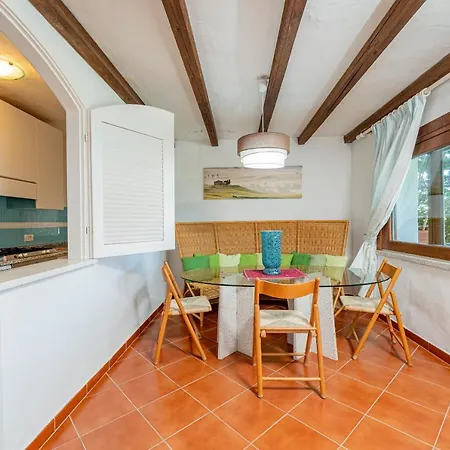 Vakantiehuis Casa Leda Near Quinta Spiaggia Golfo Aranci