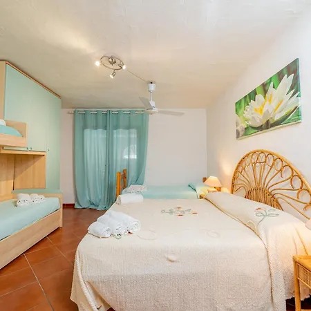 Casa Leda Near Quinta Spiaggia Vakantiehuis *